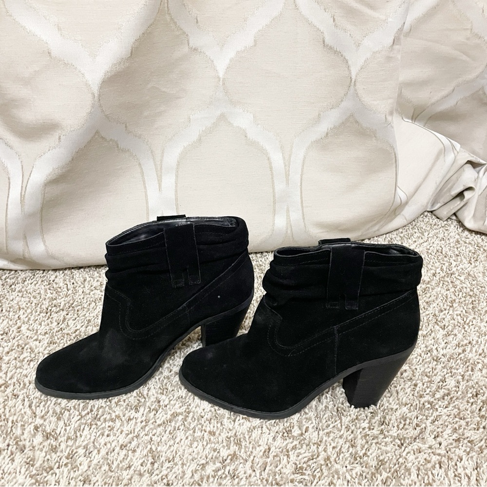 Jessica Simpson Chantie black suede leather booties size 8.5